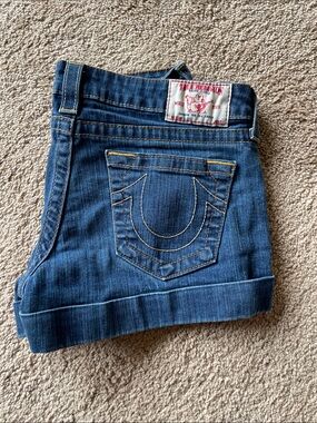 True Religion Allie Denim Shorts Women’s 30 USA Cuff Blue Jean Horseshoe Pocket